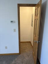 114 Willadine Dr, Unit 114 in Charleston, WV - Foto de edificio - Building Photo