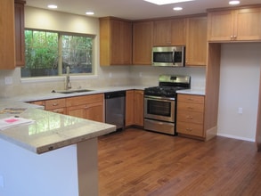 116 Continental St in Santa Cruz, CA - Building Photo - Building Photo
