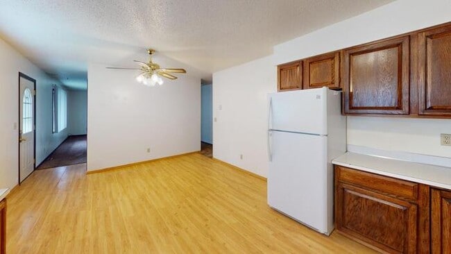 1725 N 17th St in Bismarck, ND - Building Photo - Building Photo