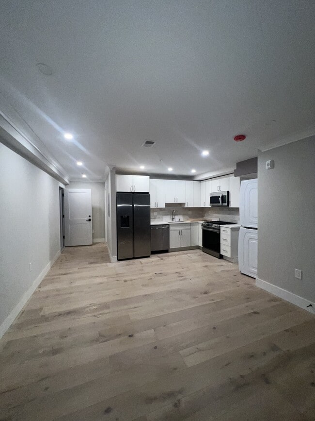 9 Everett St, Unit 1 in Boston, MA - Building Photo - Building Photo