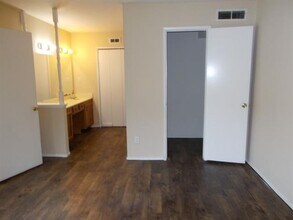 4605 Jenkins Cir in The Colony, TX - Building Photo - Building Photo