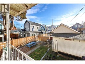 1336 E 11th Ave in Vancouver, BC - Building Photo