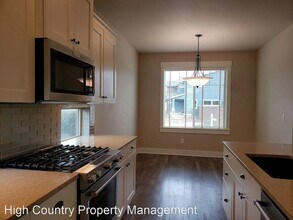 20909 Sotra Loop in Bend, OR - Building Photo - Building Photo