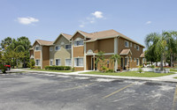 San Sherri Villas in Homestead, FL - Foto de edificio - Building Photo