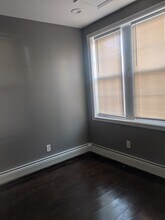 300 Cedar St, Unit 2 in South Amboy, NJ - Foto de edificio - Building Photo