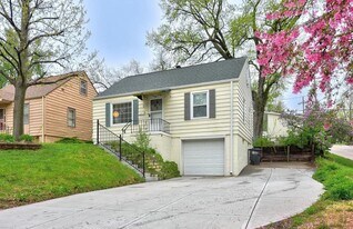 2630 N 70th St in Omaha, NE - Building Photo