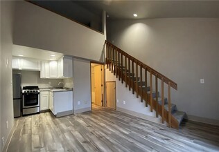 202 E Division Ct in Tacoma, WA - Building Photo - Building Photo