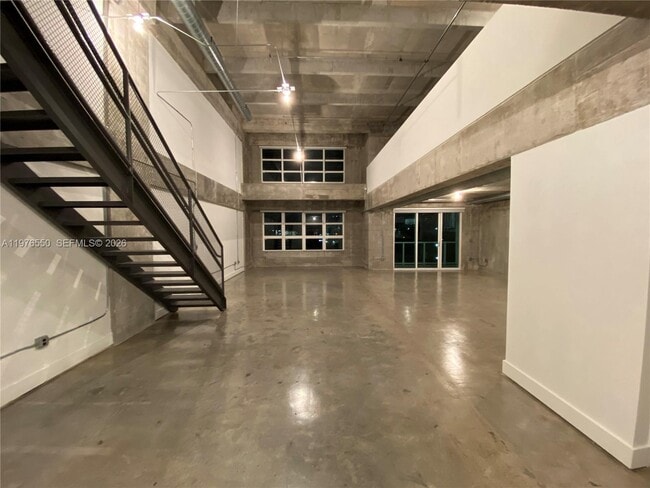 1749 NE Miami Ct in Miami, FL - Building Photo - Building Photo