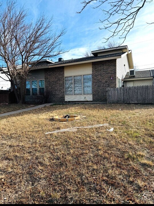 15 Cherrywood Square in Canyon, TX - Building Photo