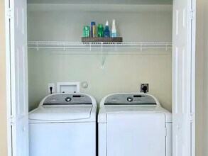 12407 Abbey Park in San Antonio, TX - Foto de edificio - Building Photo