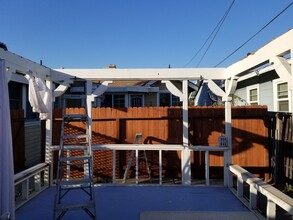 214 Avenue C in Redondo Beach, CA - Foto de edificio - Building Photo