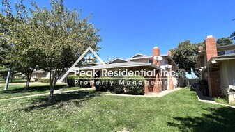 2912 Norcade Cir in Sacramento, CA - Building Photo