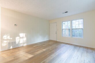 2977 Pearl St in Atlanta, GA - Building Photo - Building Photo