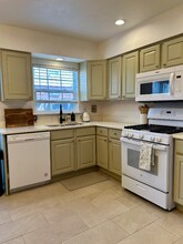15815 E 13th Pl in Aurora, CO - Foto de edificio - Building Photo