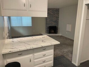 120 El Porto St in Manhattan Beach, CA - Building Photo - Building Photo