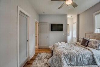 1122 Argyle Ave in Nashville, TN - Foto de edificio - Building Photo