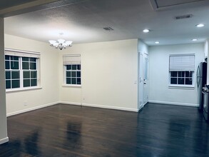 610 Cliffdale Ave in Dallas, TX - Building Photo - Building Photo
