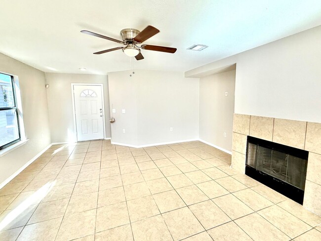 6721 Walkup Ln in Austin, TX - Building Photo - Building Photo