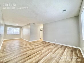 126 Bourbon Hills Dr in Paris, KY - Building Photo - Building Photo