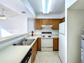 3700 Iguana Dr in Colorado Springs, CO - Foto de edificio - Building Photo