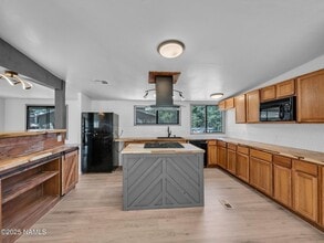 2310 Keams Canyon Trl in Flagstaff, AZ - Building Photo - Building Photo