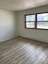 501 NE Jacob St in Grimes, IA - Foto de edificio - Building Photo