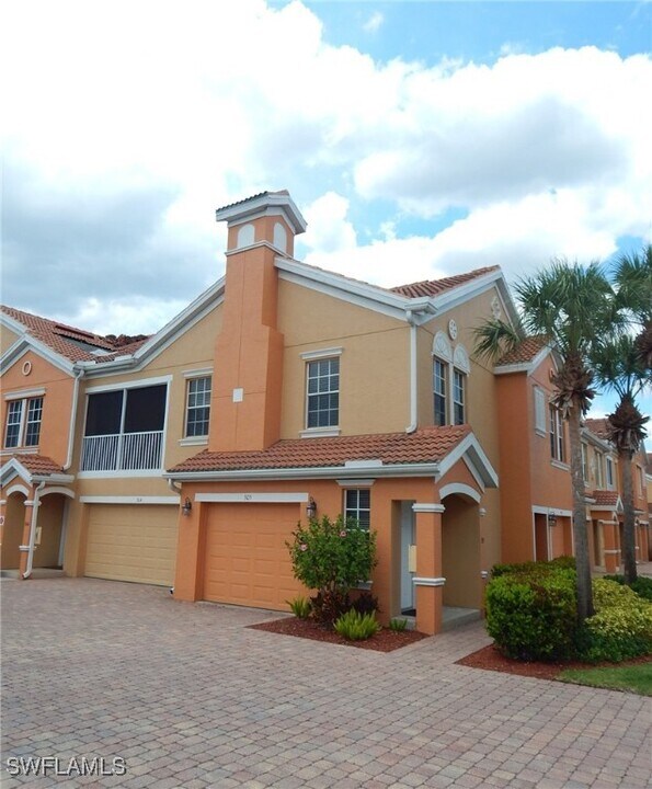 1871 Concordia Lake Cir in Cape Coral, FL - Building Photo