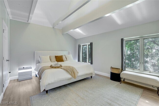 property at 2080 21st St SW