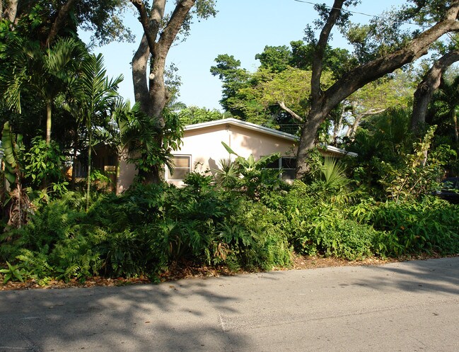 801 SW 14th Ave in Fort Lauderdale, FL - Building Photo - Building Photo