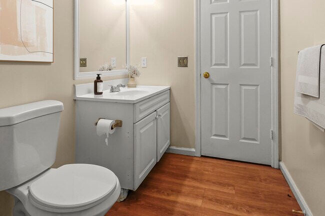 563 McChesney St in Orange, NJ - Building Photo - Building Photo