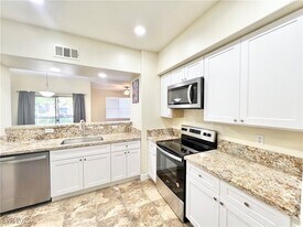 8000 W Badura Ave in Las Vegas, NV - Building Photo