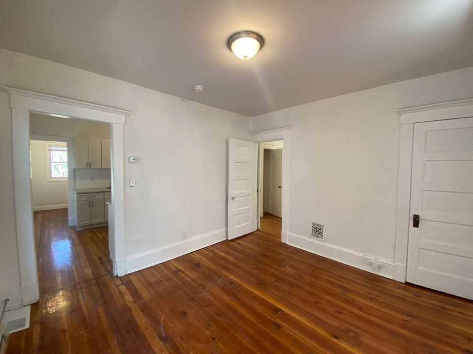155 Read St in New Haven, CT - Foto de edificio