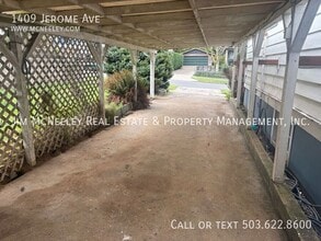 1409 Jerome Ave in Astoria, OR - Building Photo - Building Photo