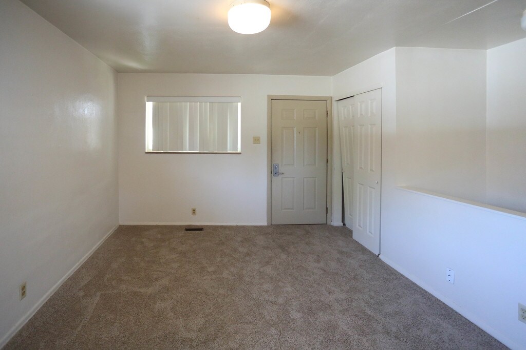 Kingston Drive Apartments St. Louis, MO Apartments For Rent