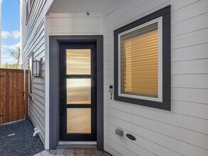 16011 Mason Run Dr in Houston, TX - Building Photo - Building Photo