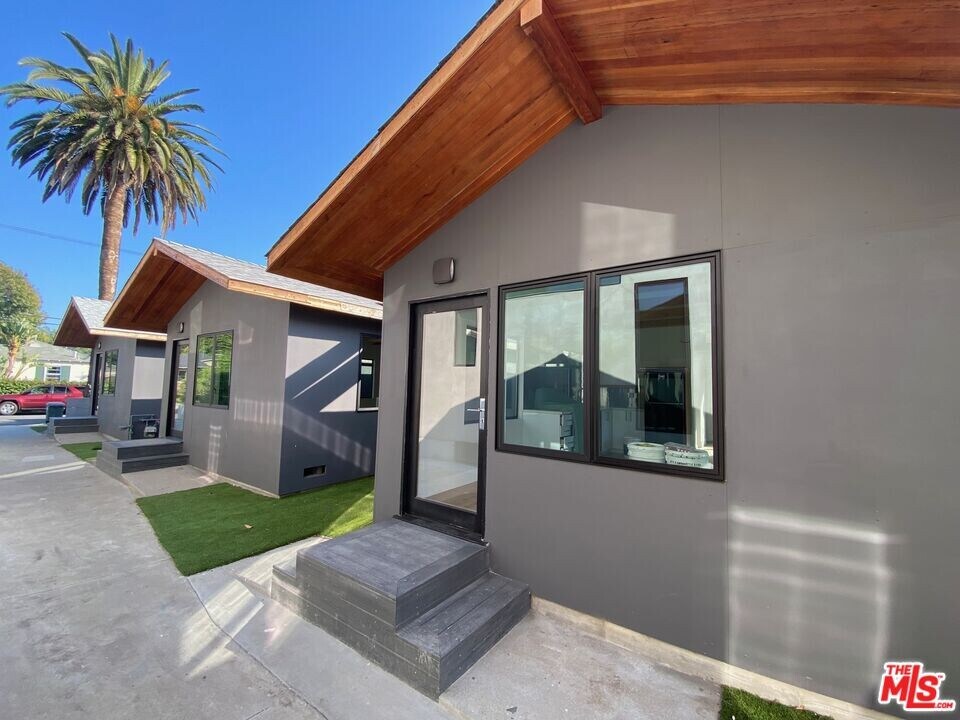 3617 Helms Ave in Culver City, CA - Building Photo