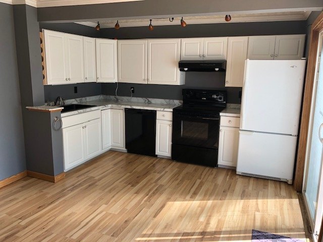 208 N Cleveland St, Unit A in Merrill, WI - Building Photo - Building Photo