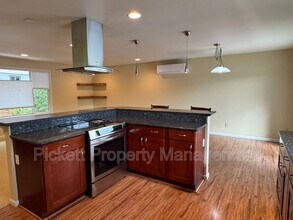 414 Kingsway NW in Bremerton, WA - Building Photo - Building Photo