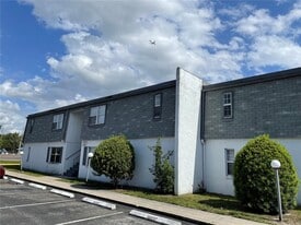 1000 S Semoran Blvd in Winter Park, FL - Building Photo