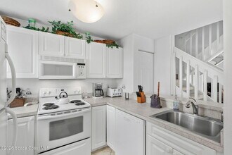 446 N Seaport Blvd in Cape Canaveral, FL - Building Photo - Building Photo