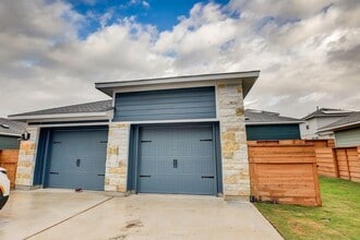 171 Santa Julia in Kyle, TX - Building Photo - Building Photo
