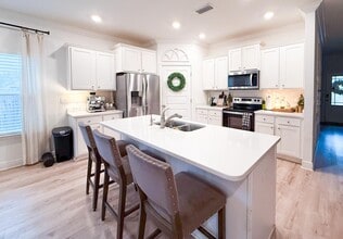 97 Eagles Nest Dr in Freeport, FL - Building Photo - Building Photo