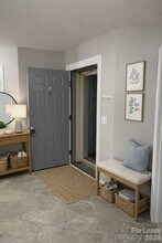 19831 Henderson Rd in Cornelius, NC - Building Photo - Building Photo