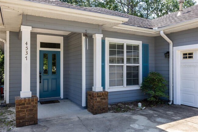 4537 NE 16th Terrace in Gainesville, FL - Building Photo - Building Photo