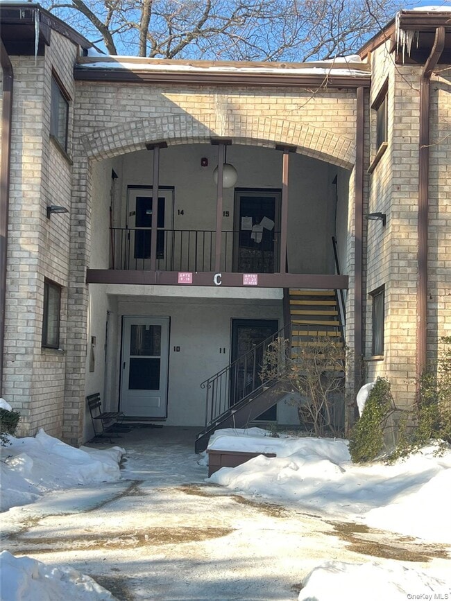 property at 2 Secora Rd