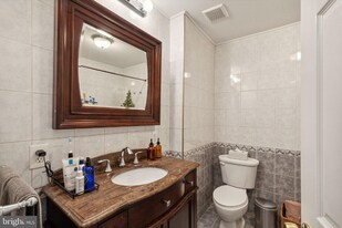 2007 Carpenter St in Philadelphia, PA - Building Photo