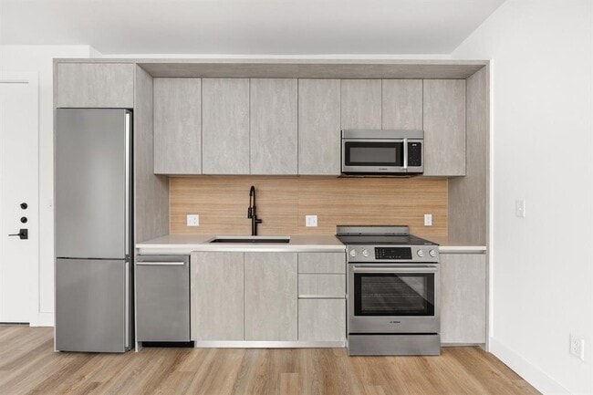 property at 4315 S Congress Ave