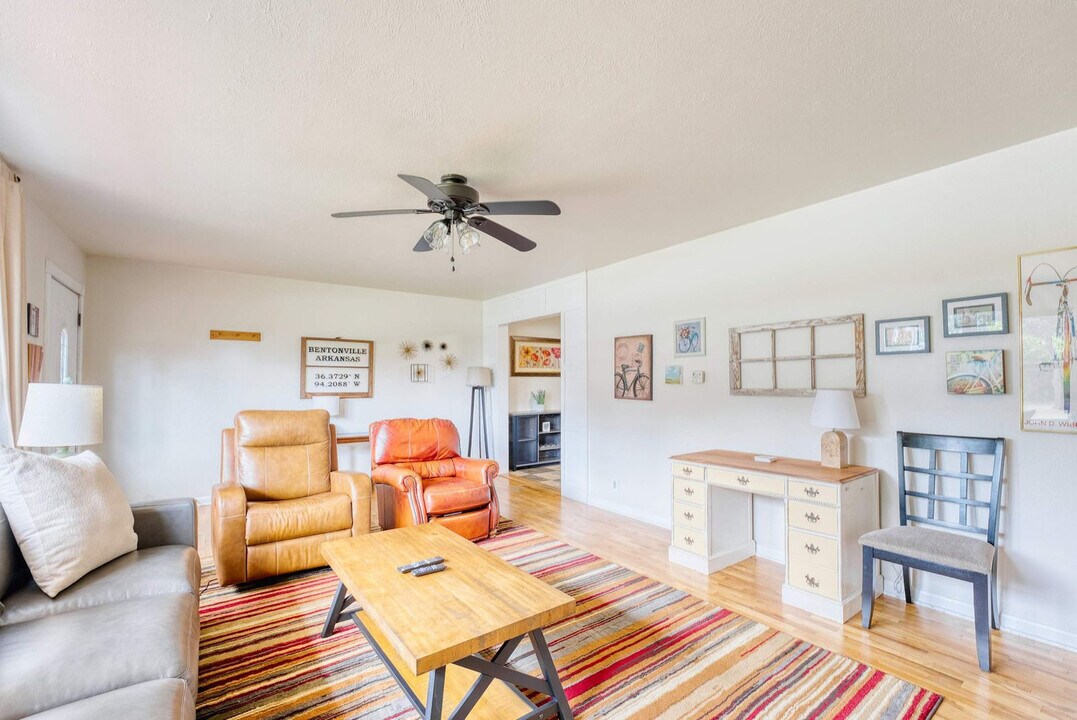 312 Crestview Dr, Unit SI ID1297039P in Bentonville, AR - Foto de edificio