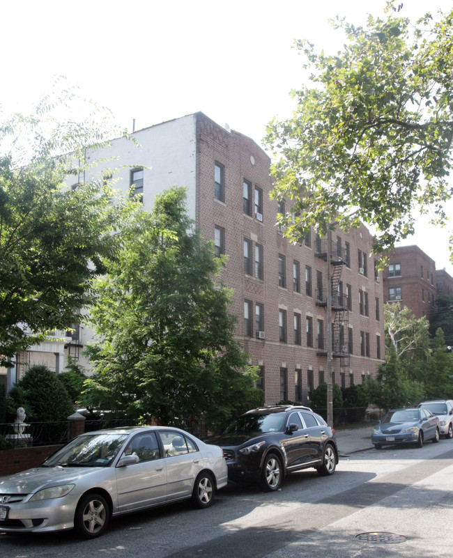 3601 Avenue J in Brooklyn, NY - Foto de edificio - Building Photo