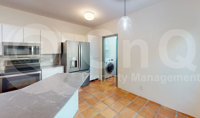 5392 E Francisco Loop in Tucson, AZ - Building Photo - Building Photo